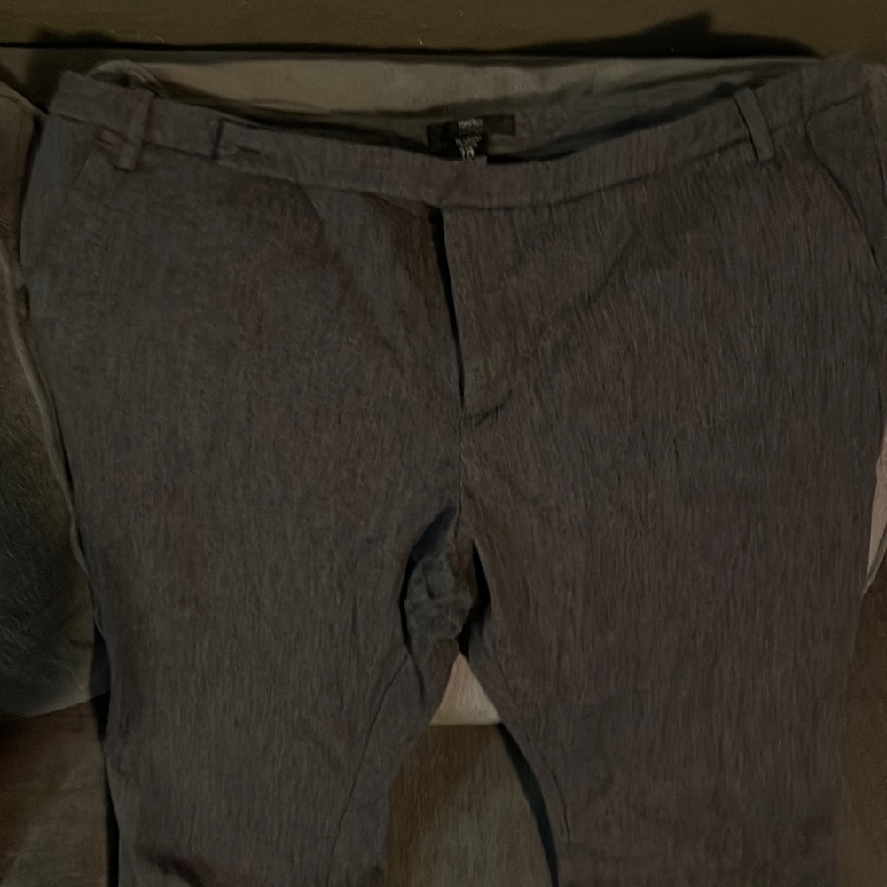 Stretch pants, I don’t think I ever wore these either way excellent condition